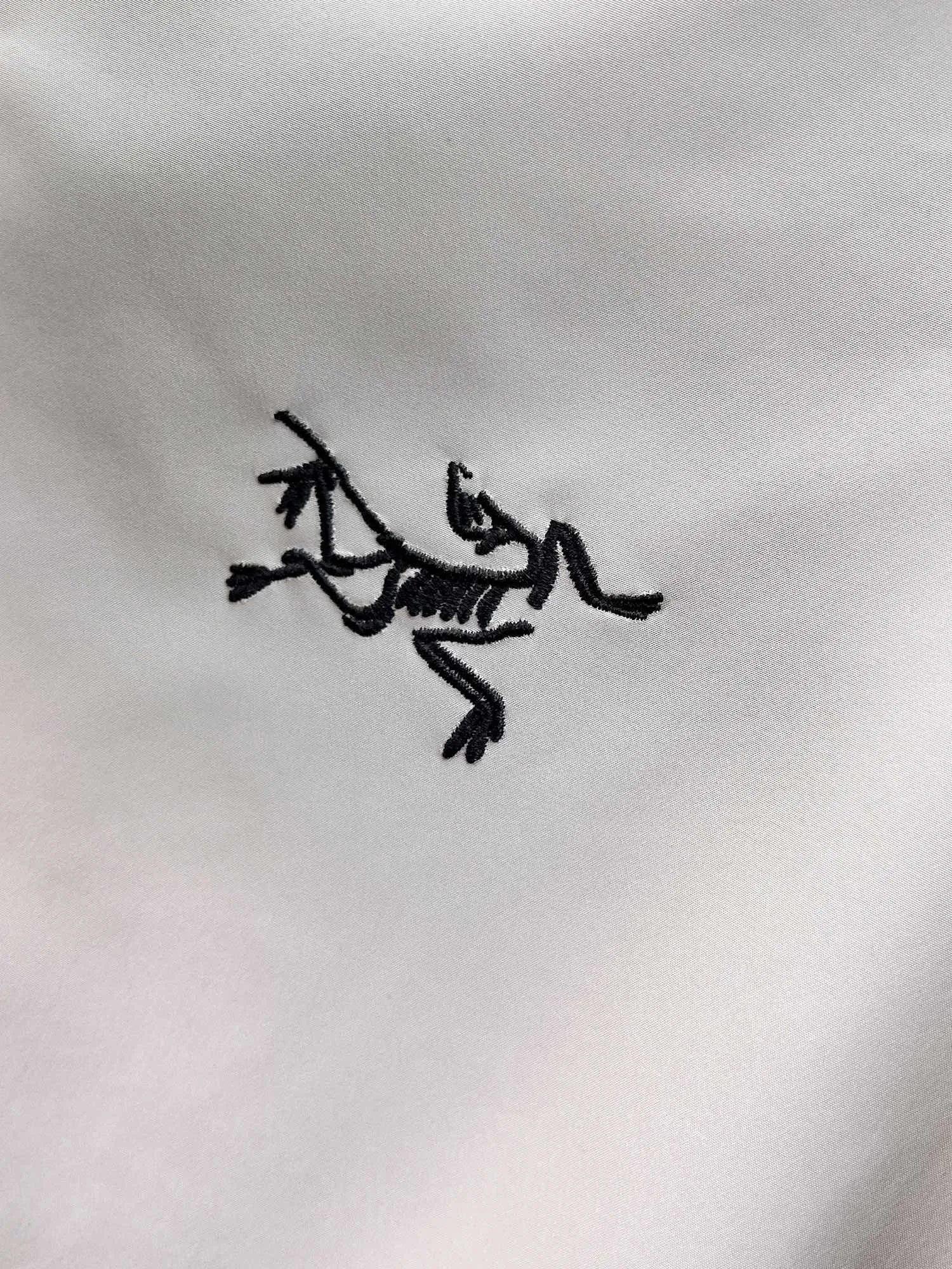 Same Style， ， 2026 New Arrival ， Original Premium Breathable ， ， ， Quality。 ， Sizes：M～3XL